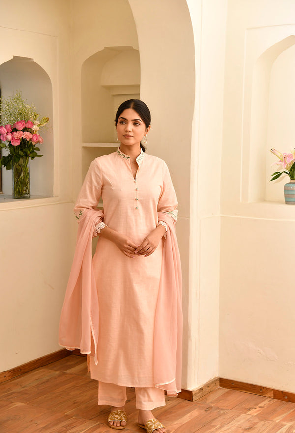 Peach Straight Straight Fit Round Neck Kurta With Yoke Embroidery